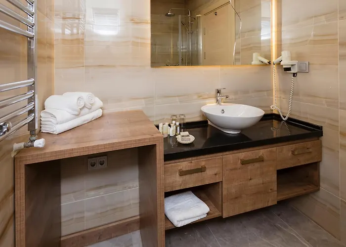 Princess מלון דירות 4*